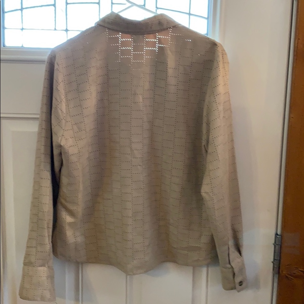 Shirt - Picture 2 of 2